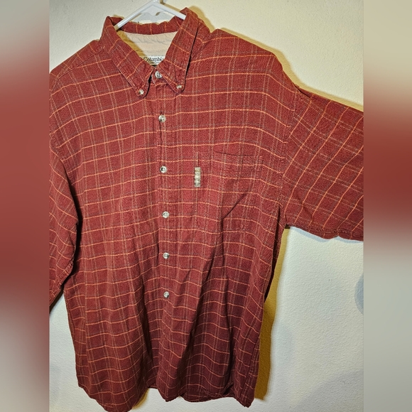 Red Columbia button up shirt flannel - Picture 2 of 14